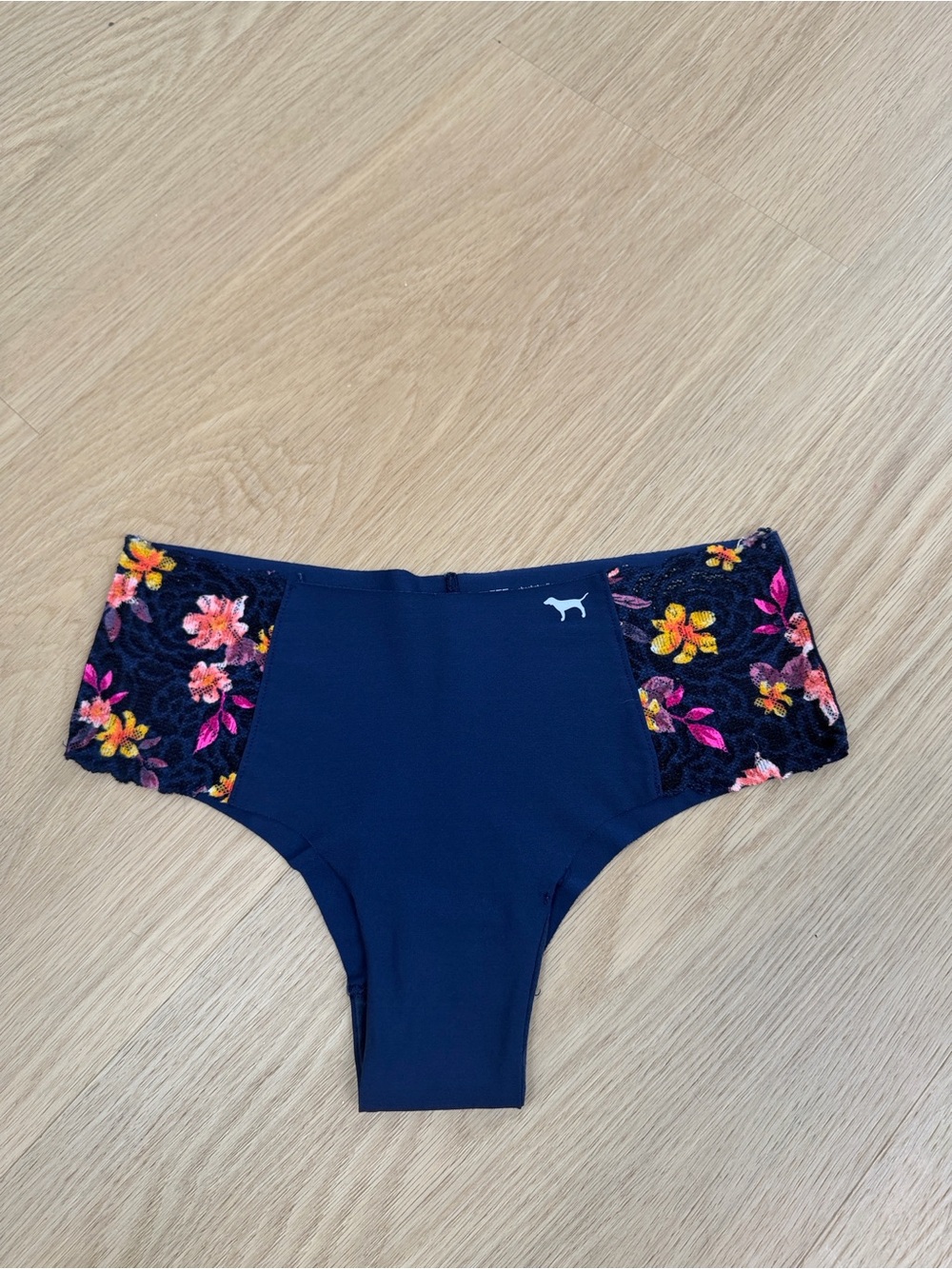 PINK Victoria’s Secret Cheekster Panty S
